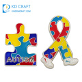 Pernos de conciencia de cáncer de estampado de metal baratos personalizados al por mayor perno de solapa de autismo personalizado de esmalte duro para regalo promocional